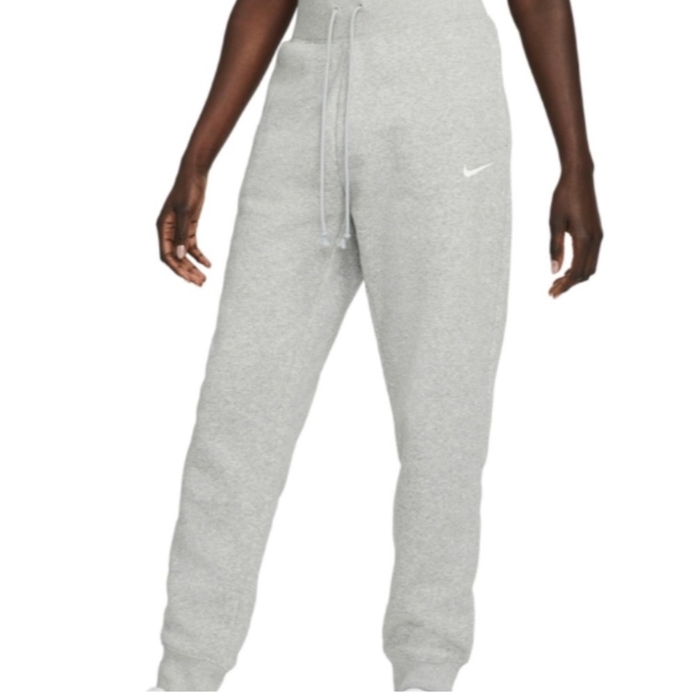NWT NIKE Women's Sportswear
Phoenix Fleece High-Waisted
Curve Sweatpants